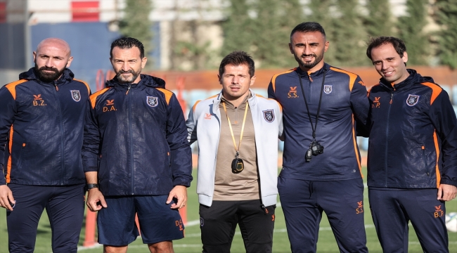 Emre Belözoğlu, Medipol Başakşehir'de ilk antrenmanına çıktı