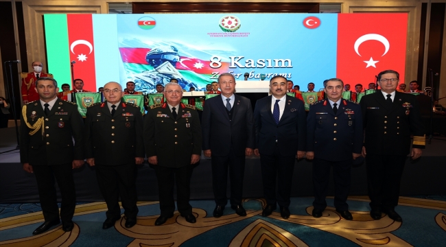 Bakan Akar, TSK komuta kademesiyle Azerbaycan Büyükelçiliğinin "Zafer Günü" kutlamasına katıldı: