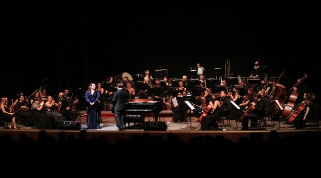 Mersin Devlet Opera ve Balesi "Kadın'ım" eserini seyircisiyle buluşturdu