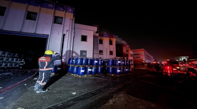 GÜNCELLEME 2 - Bursa'da fabrikada çıkan yangın söndürüldü